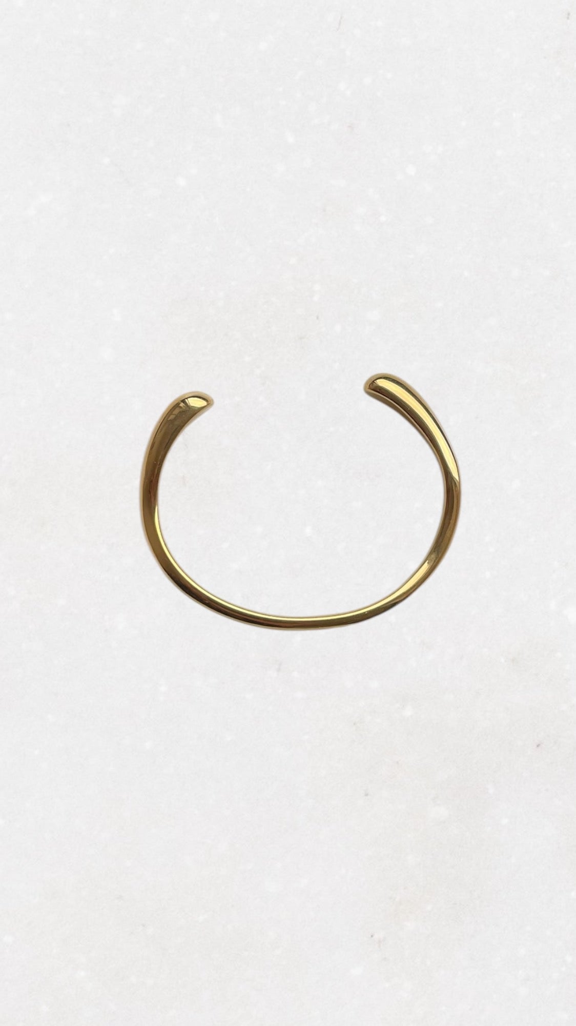 Wavy Elegance Bangle