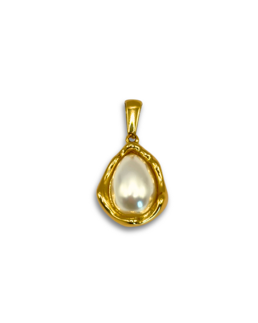 Pearl Drop Pendant