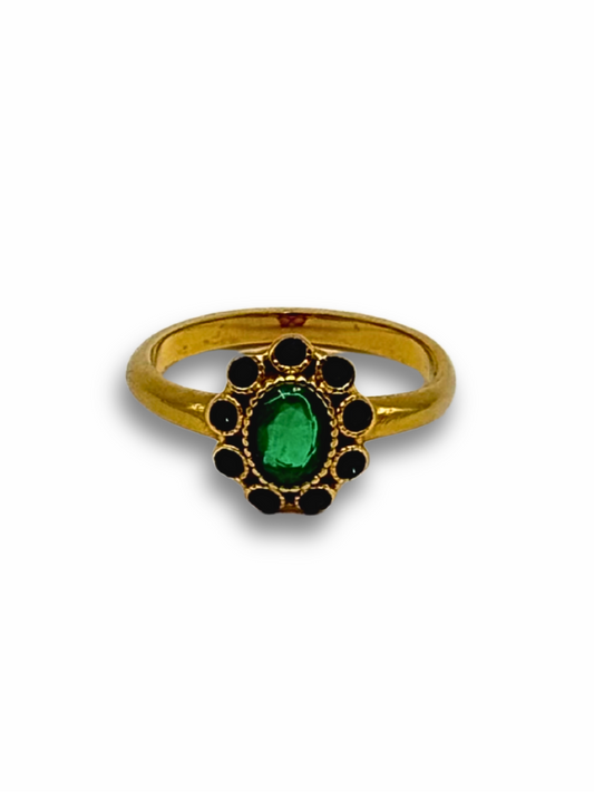 Green Elegance Ring