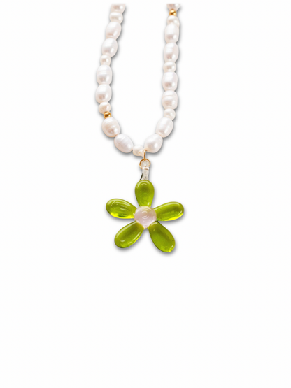 Flower Pearl Necklace