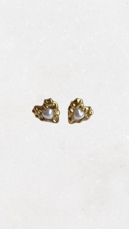 Heart &amp; Pearl Studs