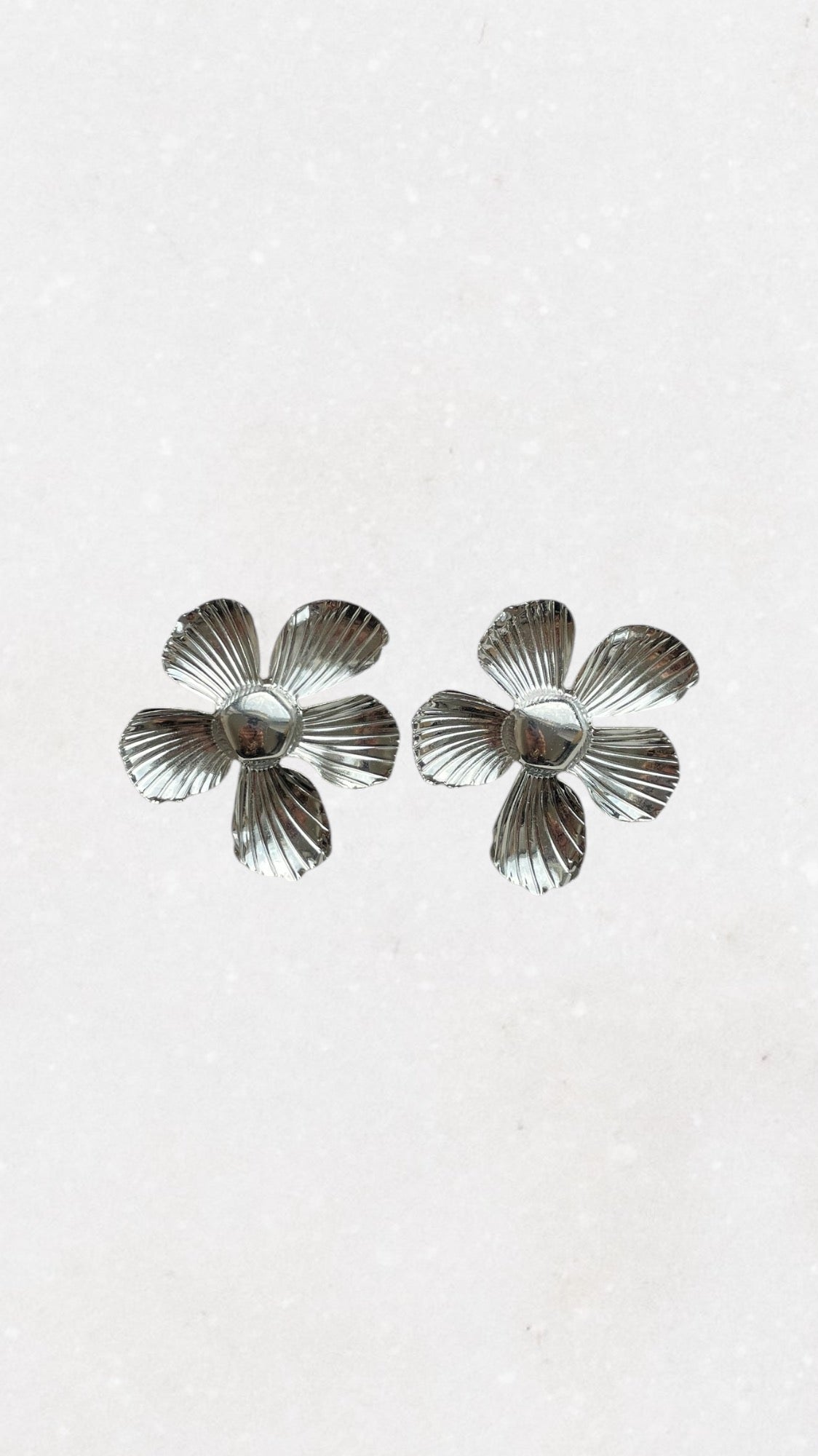 Holiday Bloom Earrings