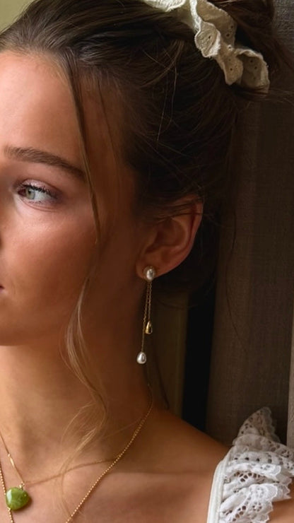 Belle Pearl Earrings