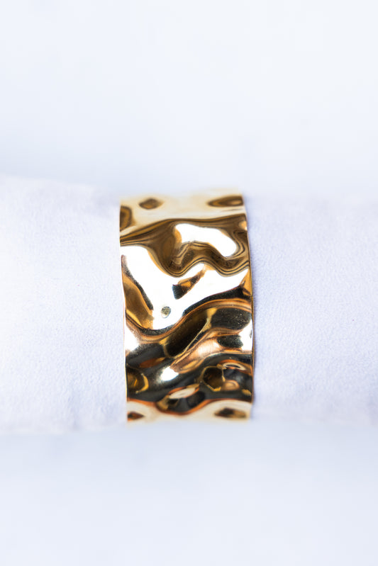 Elegant Glory Bangle