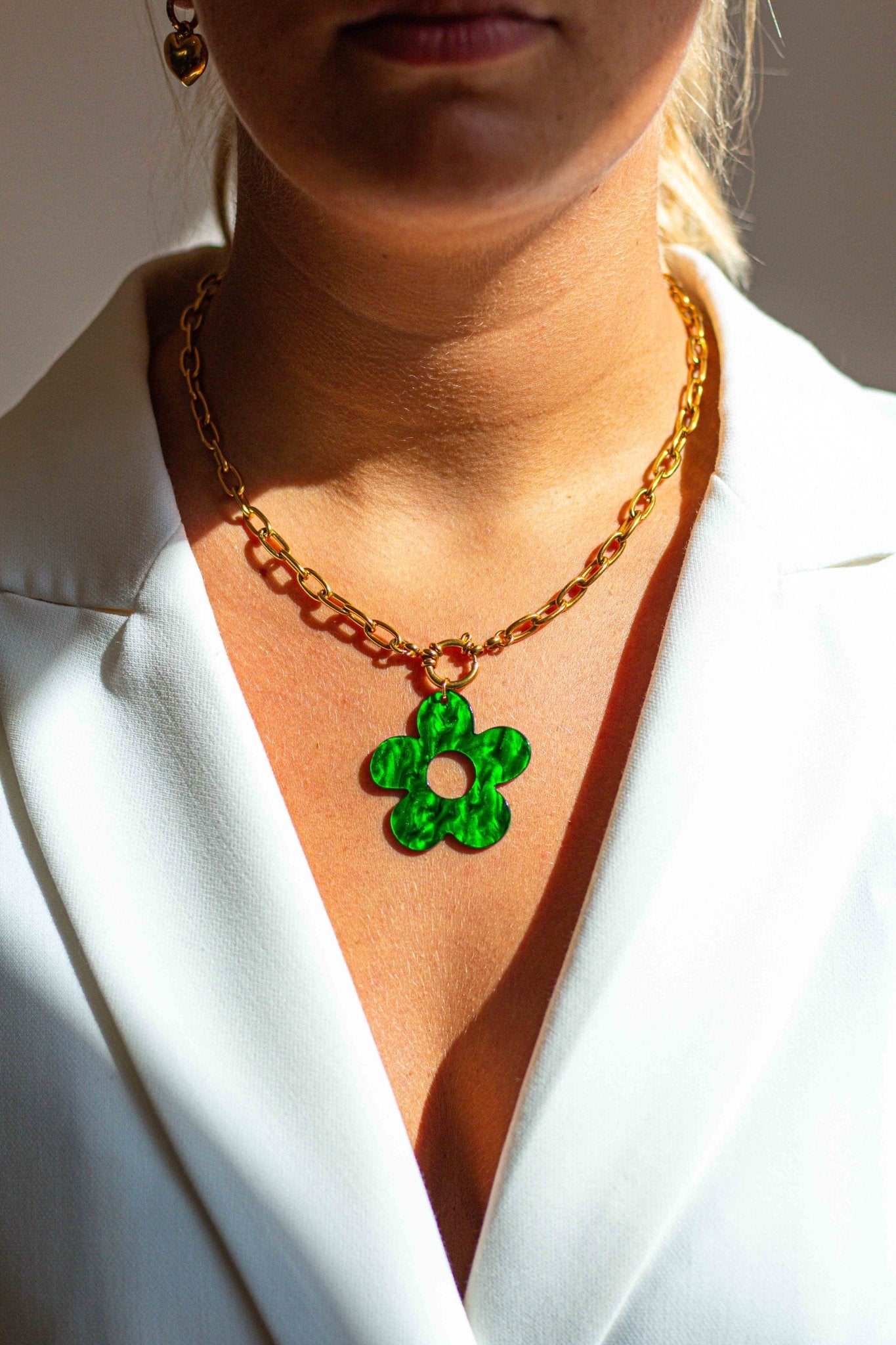 Green Flower Statement Necklace - Atelier Tú